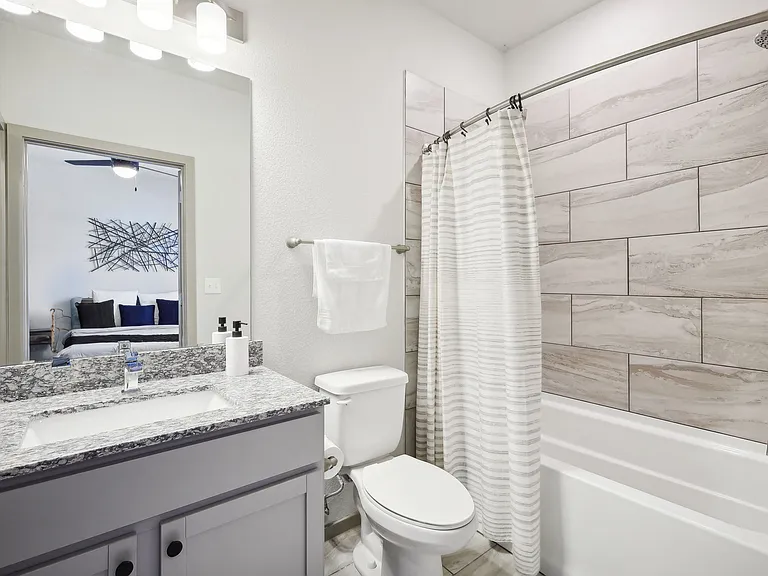 Azora Ranch Apartments — Photo 10