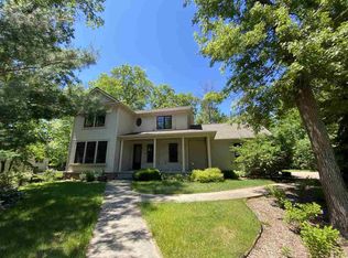 1855 Flowing Brook Ct, Plover, WI 54467