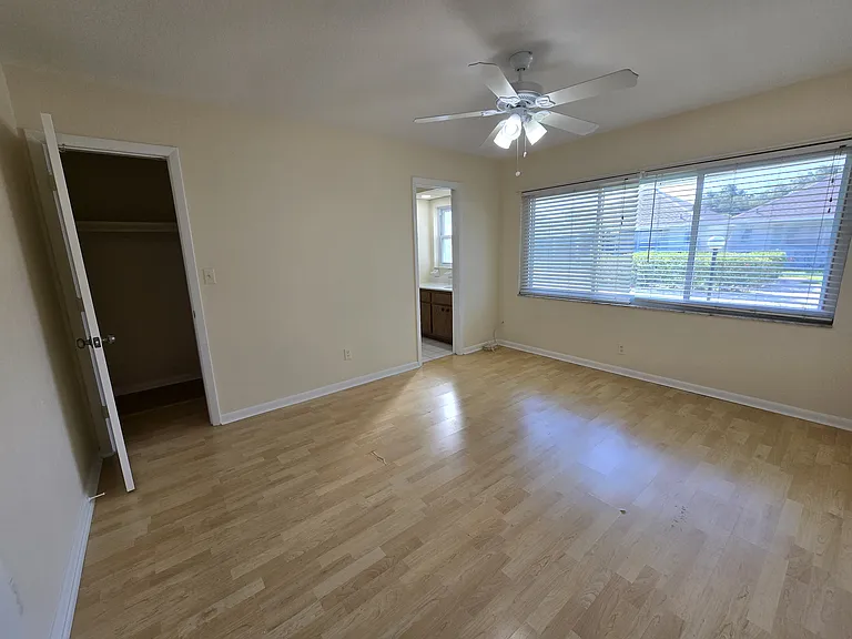 317 Dania St — Photo 7