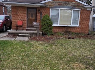 19495 Woodworth, Redford, MI 48240