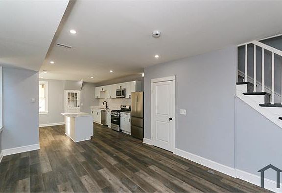 2nd image of 3523 Cliftmont Ave