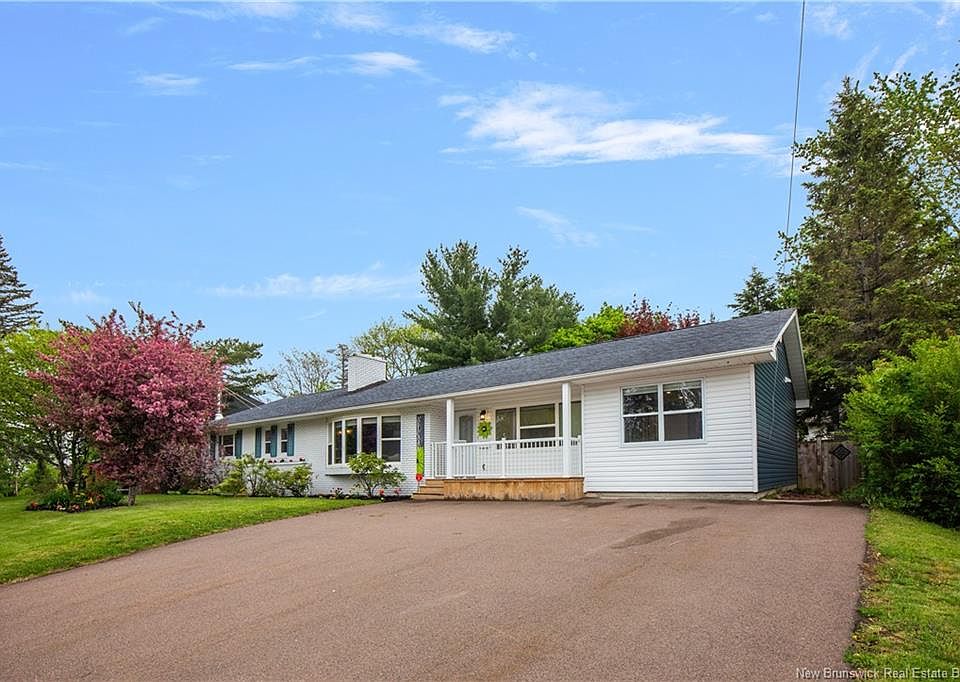 1st image of 26 Alexander Ave