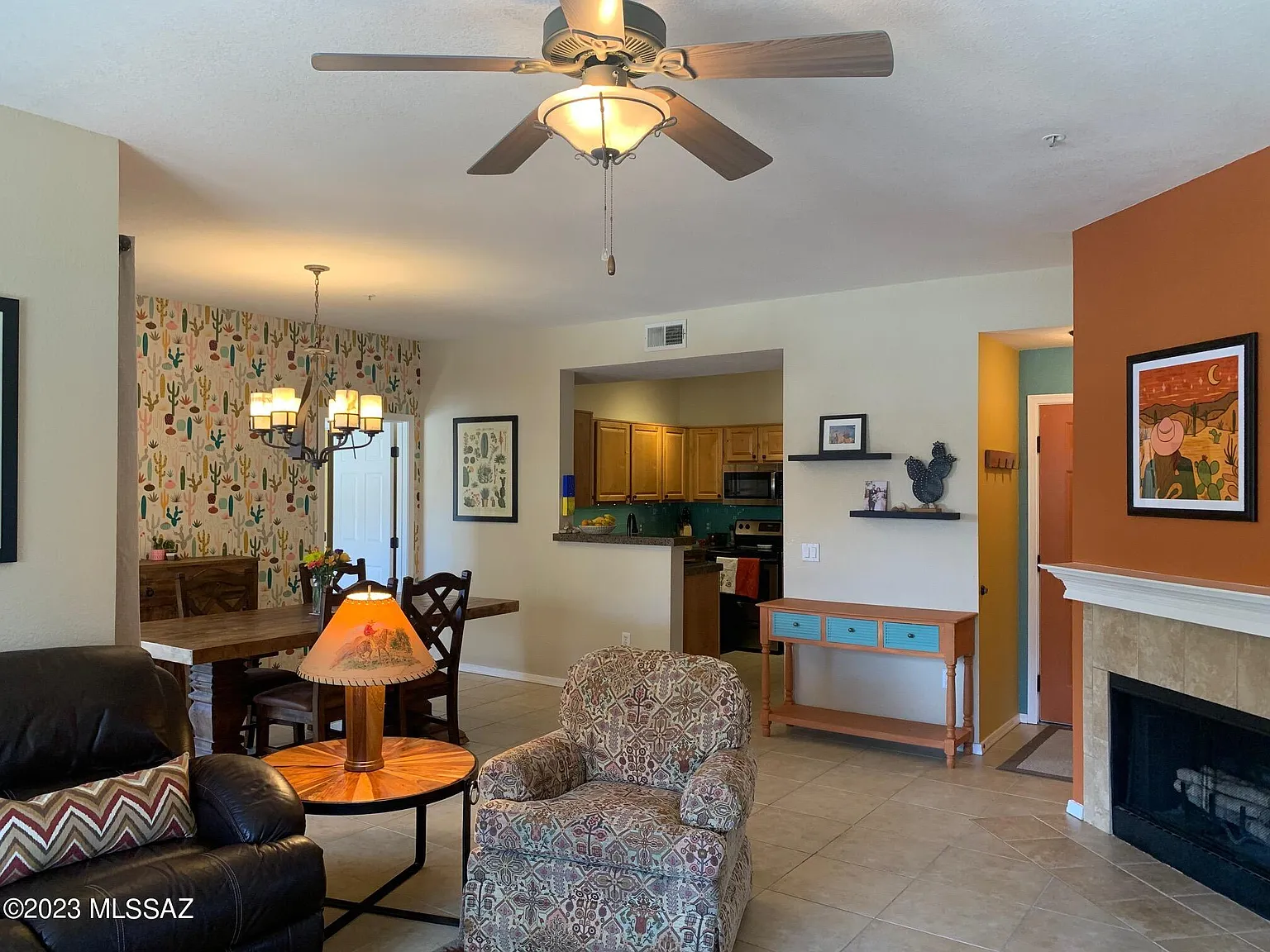 3 bed, 2.0 bath, 1268 sqft, $2,000 — Photo 3