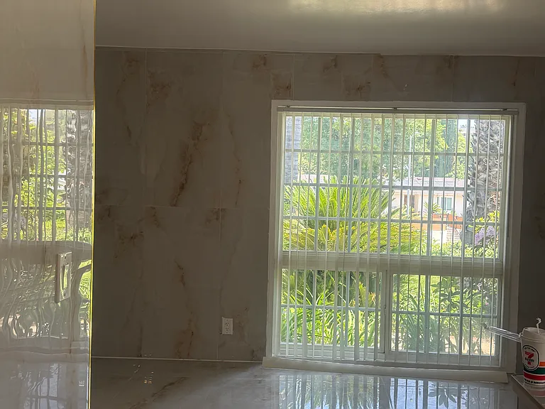 24316 Burbank Blvd — Photo 19