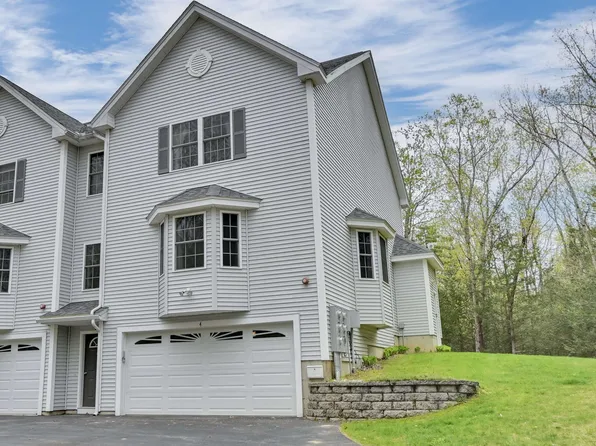 107 Copp Drive #4, Fremont, NH 03044
