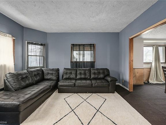5th image of 1202 West Ave