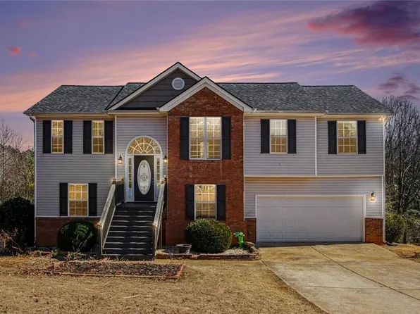 843 Brandon Dr, Winder, GA 30680