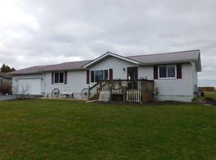 390 W Erickson Gate Dr, Lee, IL 60530
