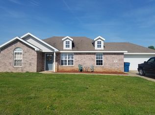 625 Washburn Dr, Pea Ridge, AR 72751