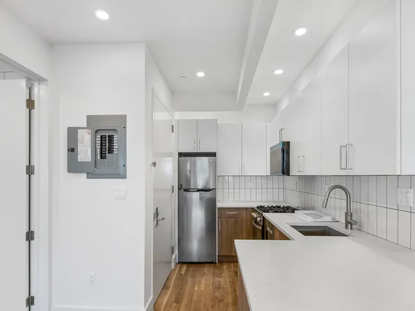 2120 Fulton Street 2F image 3 of 8
