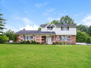 9649 Shalemar Dr NW, Pickerington, OH 43147