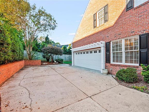5th image of 200 Coventry Park Ln