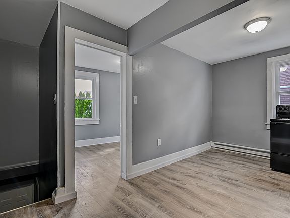 2nd image of 258 S Hancock St #1