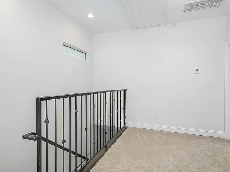 1508 Johnson St — Photo 16