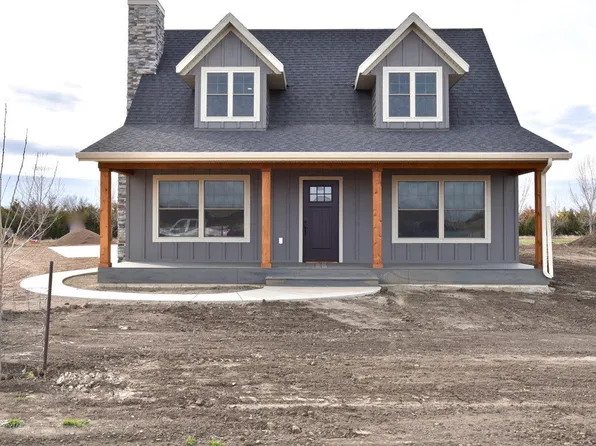 107 Castaway Loop, Pierre, SD 57501