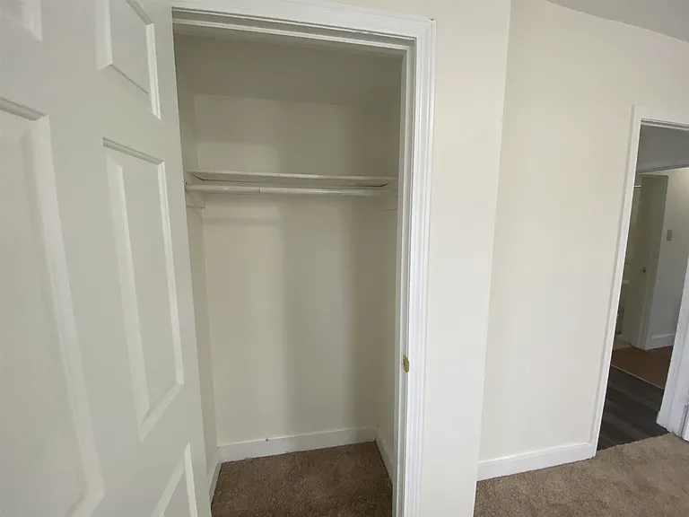 22 Ferry St #2 — Photo 34