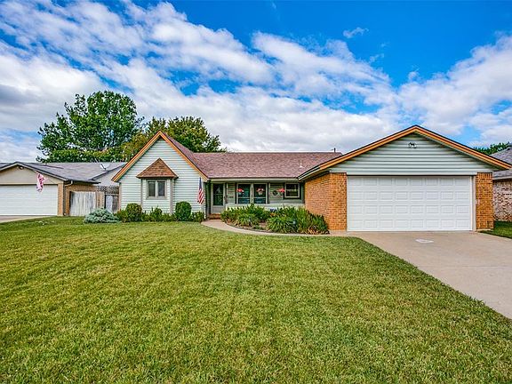 2nd image of 7009 Santiago Ct