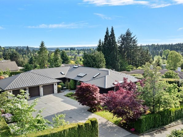 8631 NE 19th Place, Clyde Hill, WA 98004