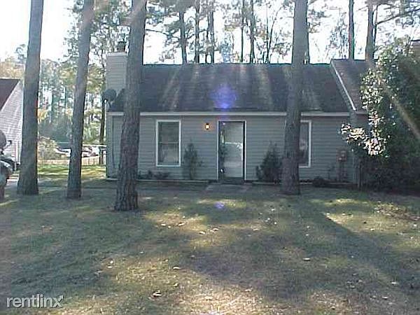 154 Corey Circle front