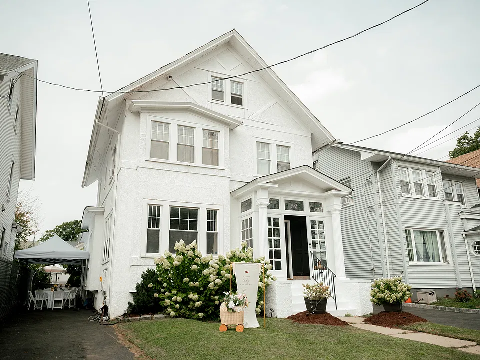 454 Clifton Ave