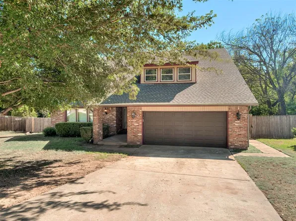 524 Canyon Rd, Edmond, OK 73034