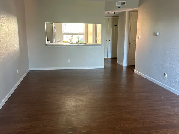 1996 Greenglen Dr APT 204, Saint Louis, MO 63122