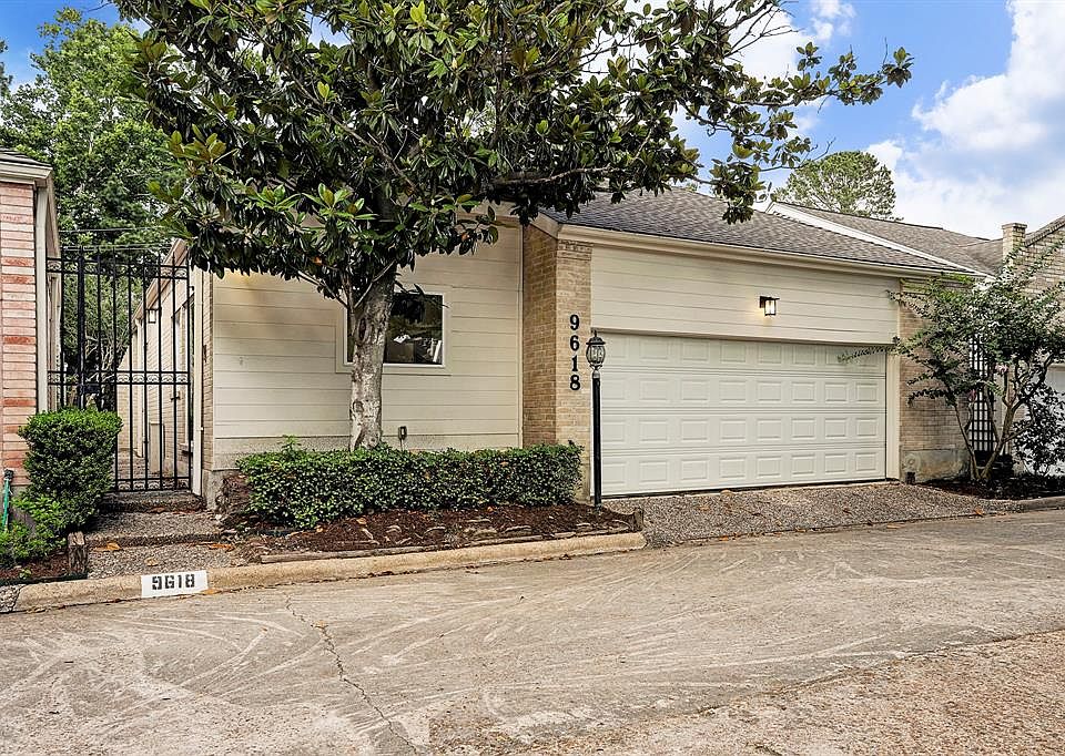 1st image of 9618 Longmont Dr
