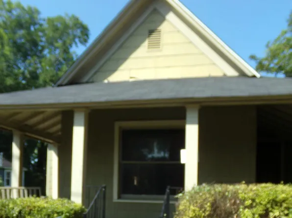 207 Cain St NE, Decatur, AL 35601
