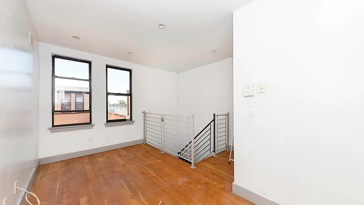Rented by Nooklyn NYC LLC | media 22