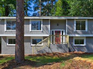 9093 Sterling Ridge Ln, Jonesboro, GA 30238