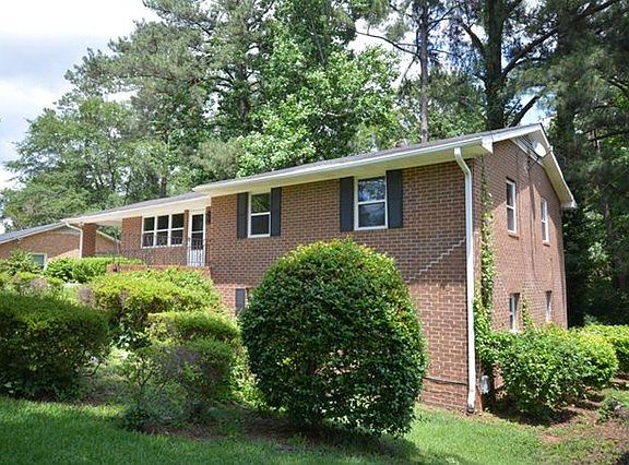 3rd image of 502 Hillwood Cir