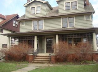3131 E Derbyshire Rd, Cleveland Heights, OH