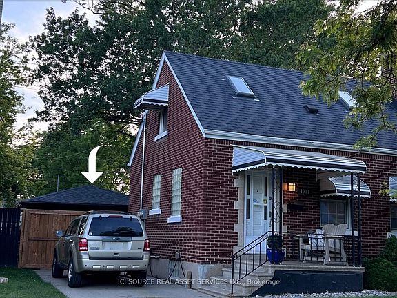 2nd image of 1911 Francois Rd #2