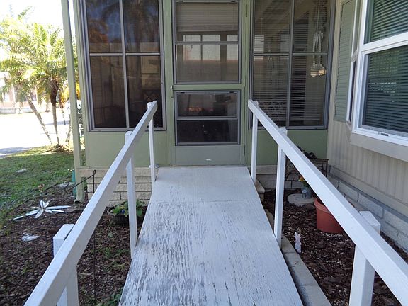 5th image of 7246 Cordoba Ave