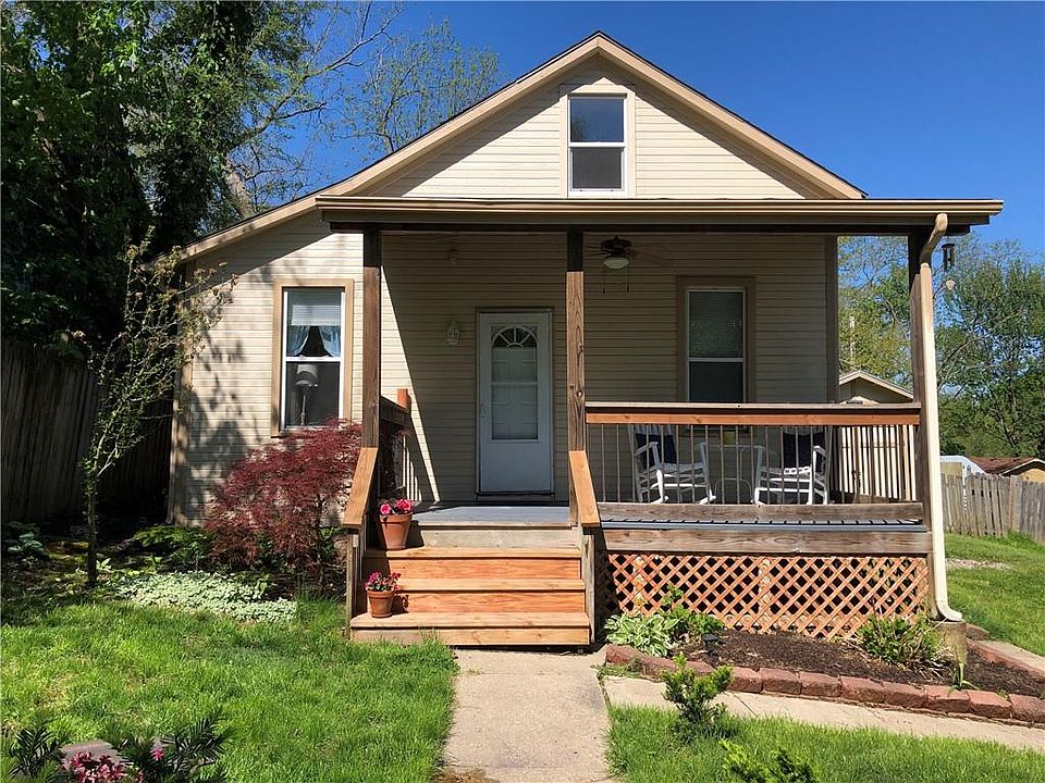 1st image of 312 Grand Ave