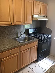 Rented by Realty 2000 Associates Ltd