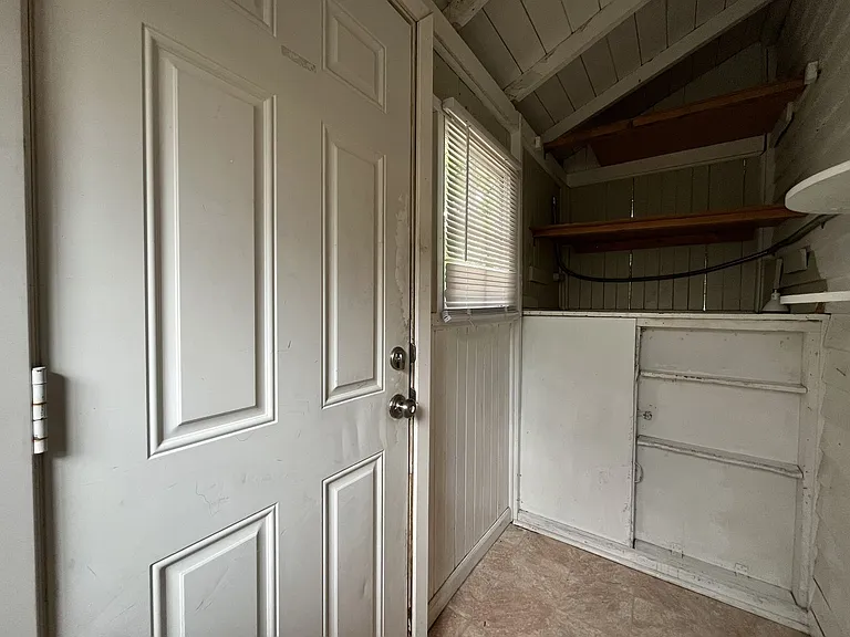 5619 NE 26th Ave — Photo 32