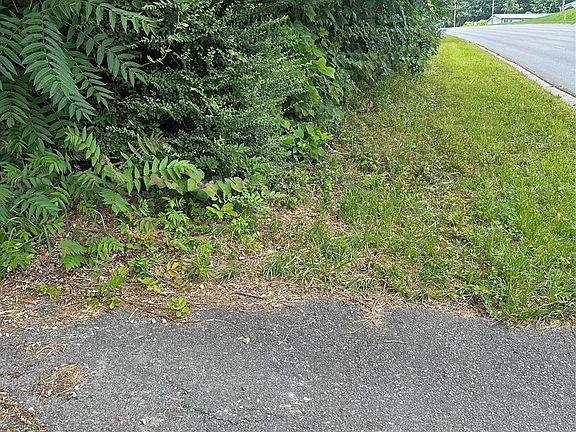 5th image of 0 Highway 221