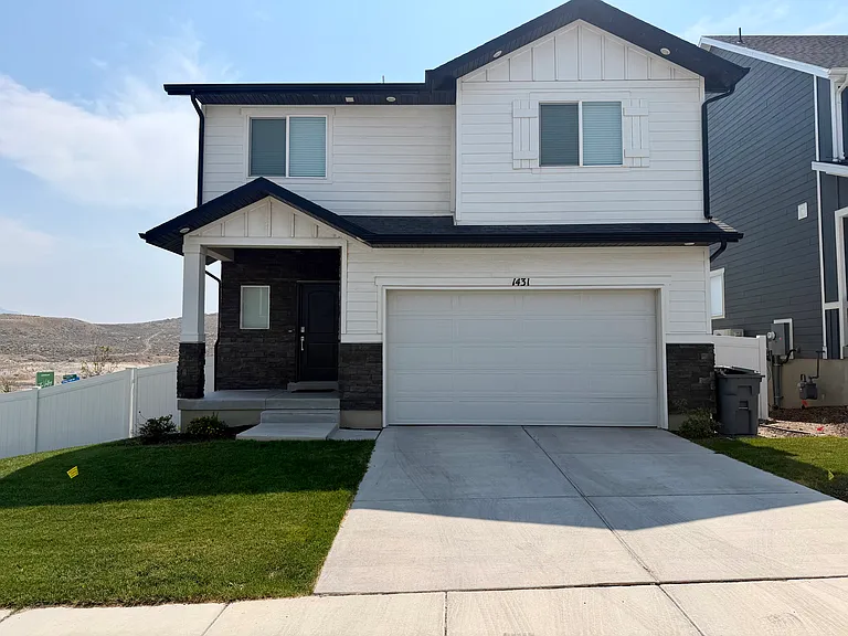 1431 W Rose Glow Dr — Photo 1
