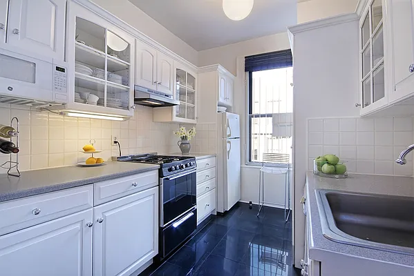 Sold by Corcoran | media 13