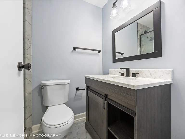 5600 Hillcrest Ln #2M — Photo 17