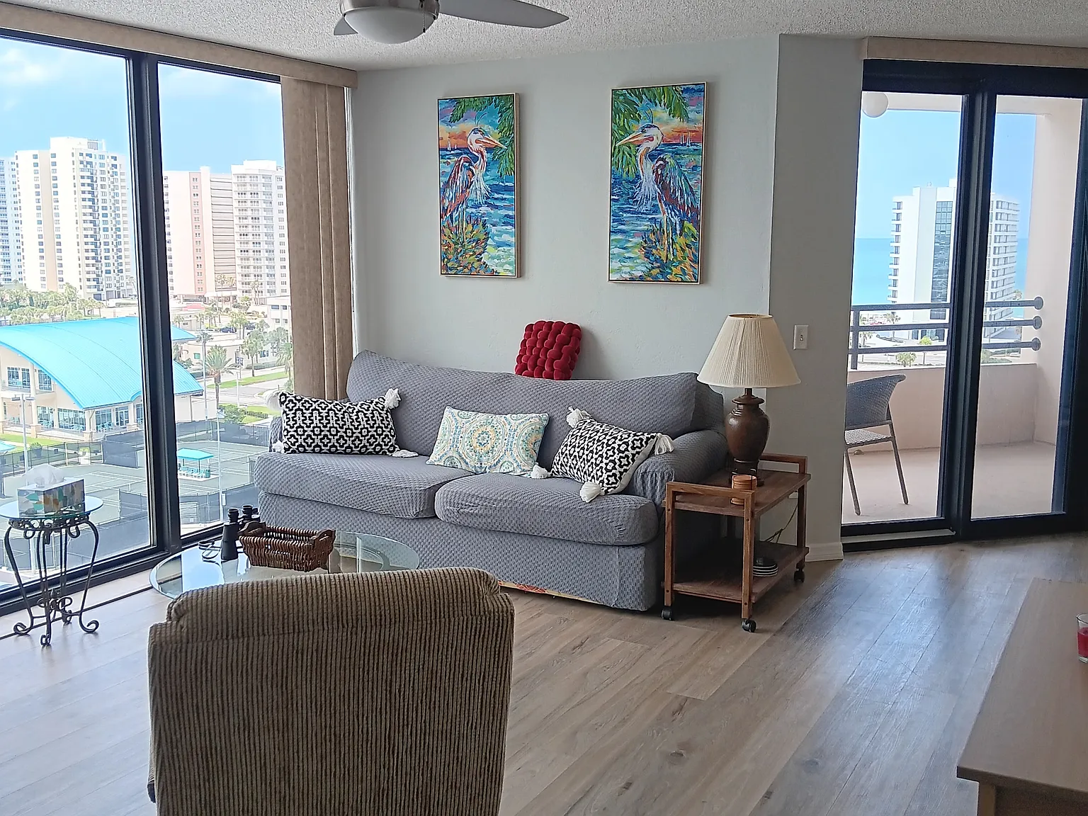 1 bed, 1265 sqft, $2,100 — Photo 3
