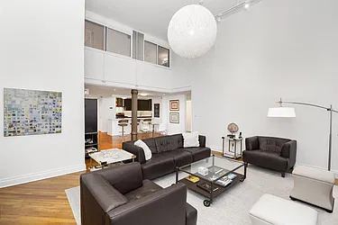 Rented by R New York