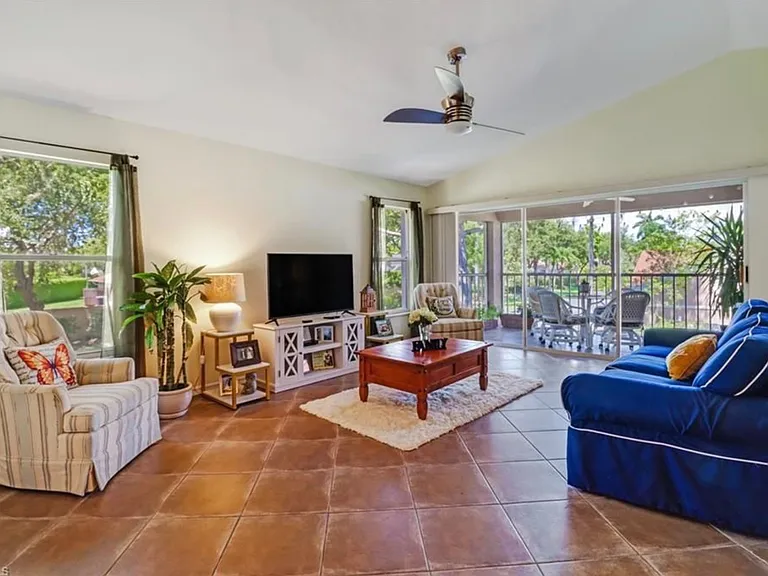 9840 Luna Cir #201 — Photo 1