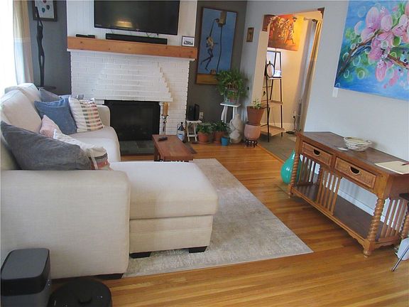 4th image of 22 Parkwood Rd