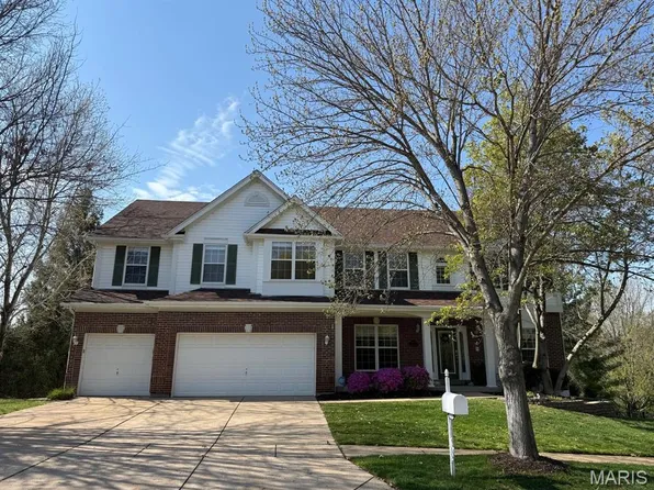 1131 Wildhorse Meadows Dr, Chesterfield, MO 63005