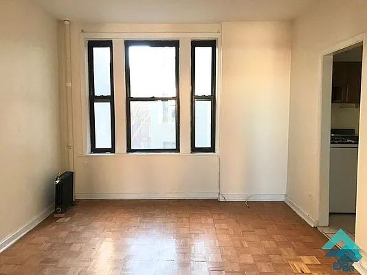 Rented by EXR | media 2