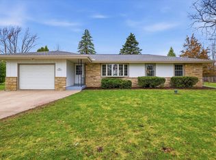N64W15472 Sunny Dale DRIVE, Menomonee Falls, WI