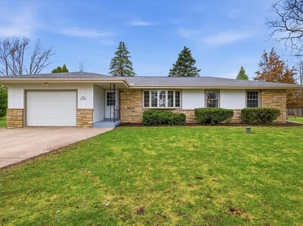 N64W15472 Sunny Dale DRIVE, Menomonee Falls, WI 53051