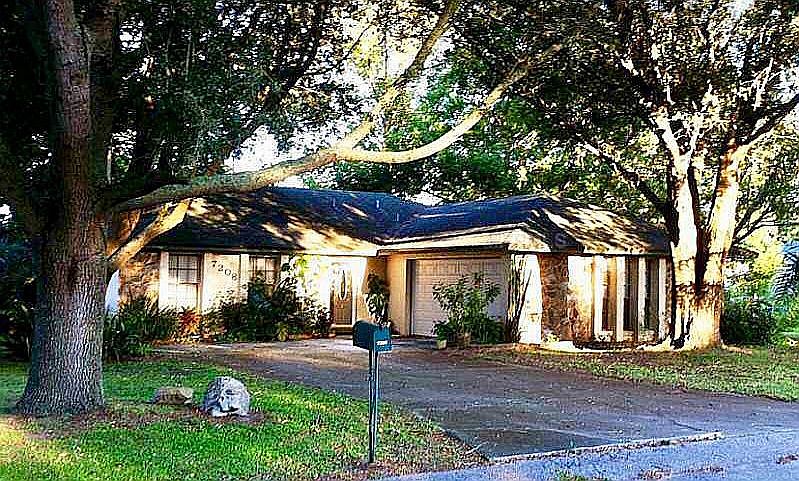 1st image of 7208 Fox Chase Dr